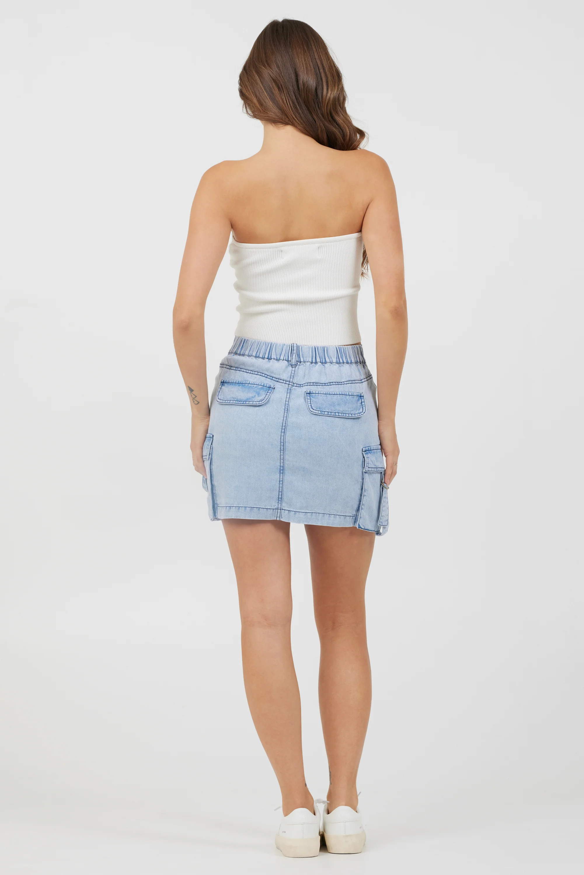 White Rib Knit Twist Front Tube Top - Image 4